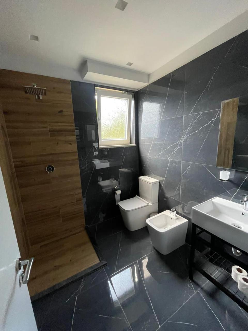 Hotel Monopoly Peshkopi Dış mekan fotoğraf