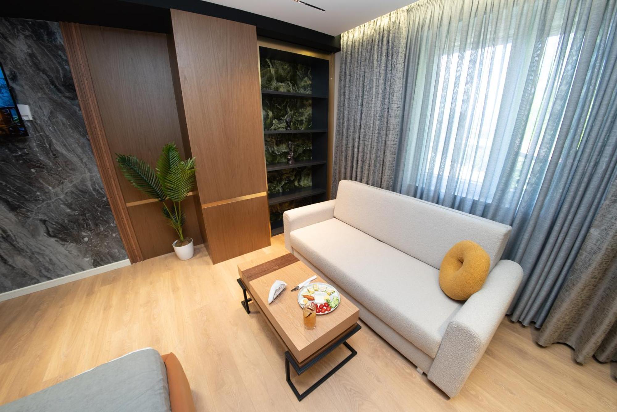 Hotel Monopoly Peshkopi Dış mekan fotoğraf