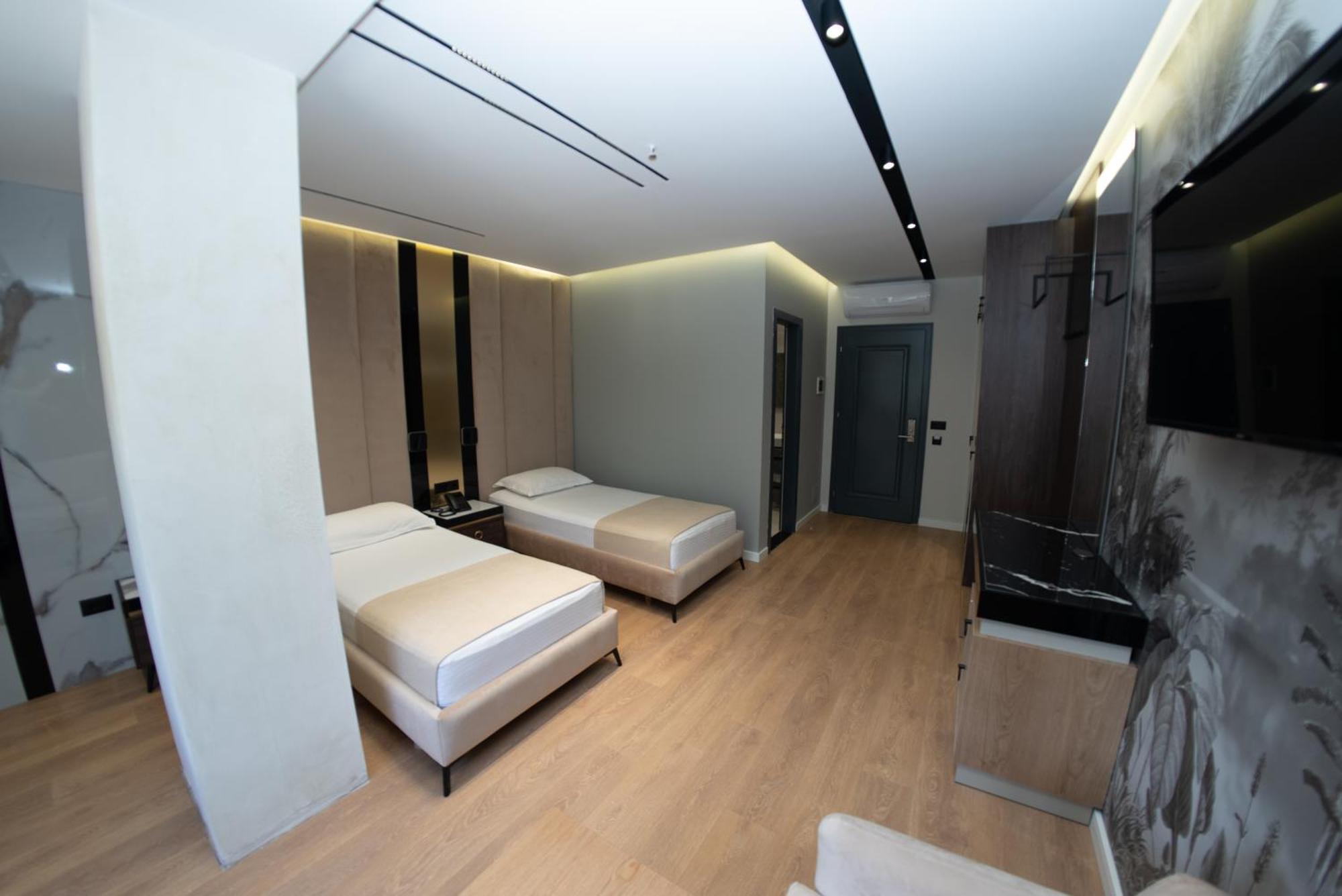 Hotel Monopoly Peshkopi Dış mekan fotoğraf
